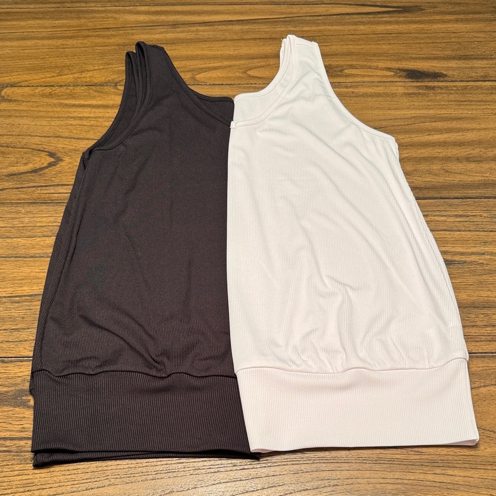 Source Unknown 2-Tank Tops, Black and White, Sz L‎